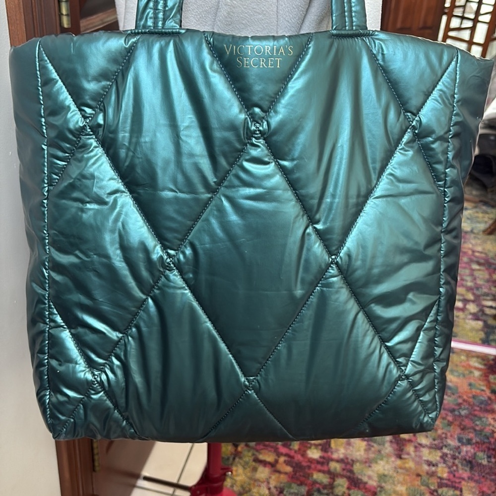 Victoria’s Secret   Quilted puffer tote bag  nylon  teal / hint of aqua  NWOT